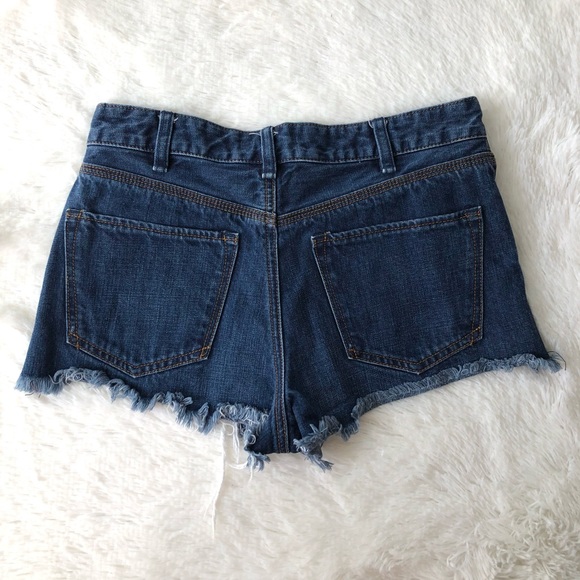 FREE PEOPLE • Distressed Denim Cutoff Jean Shorts Dark Wash Size W27 - Picture 5 of 14